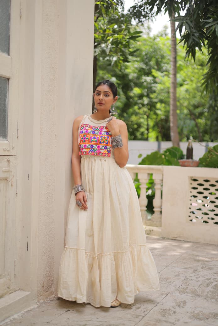 Elegant Cotton Gown with Multicolor Embroidery – Trendraani