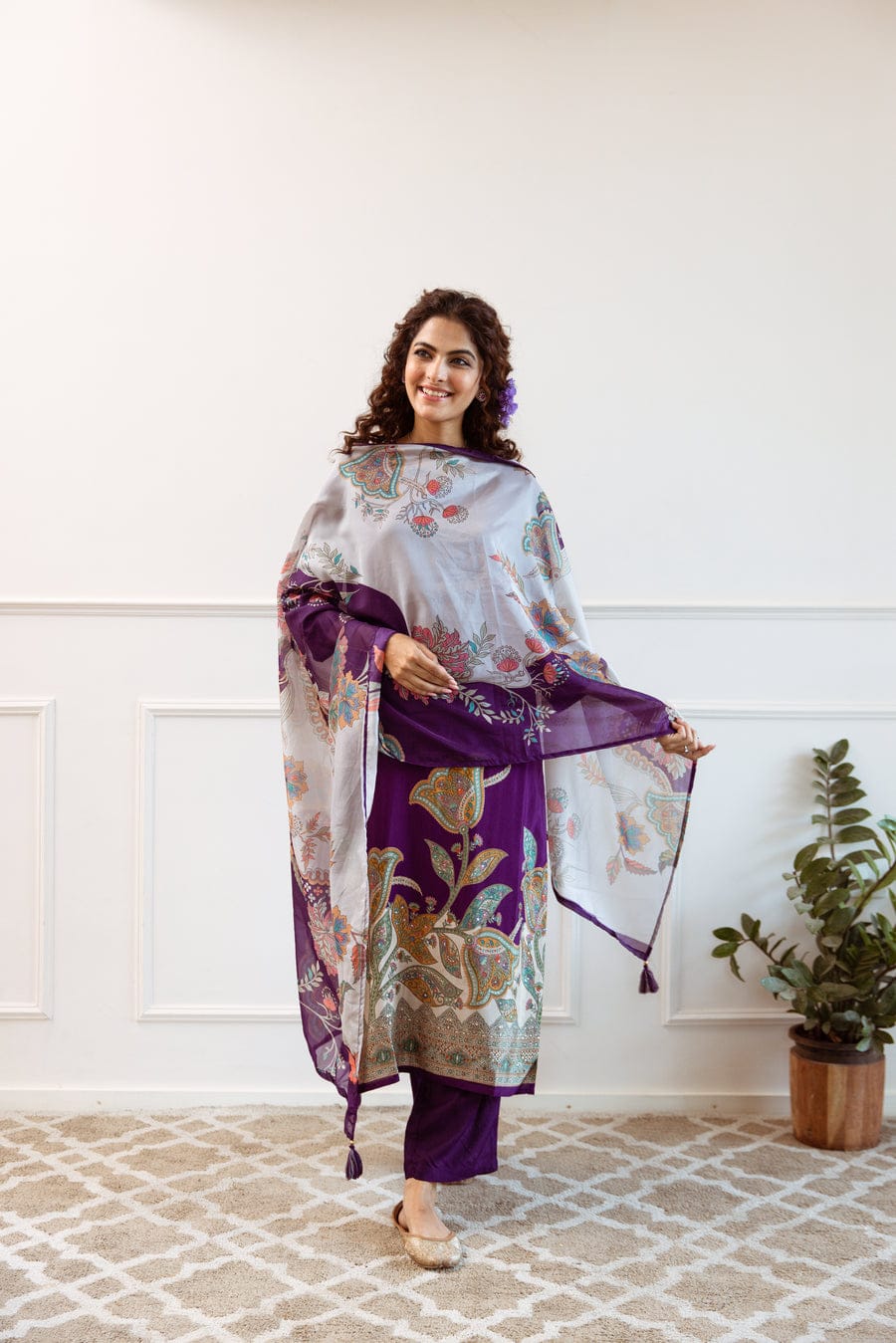 Women’s Ethnic Wear – KitKat Silk Kurta Pant Dupatta Set