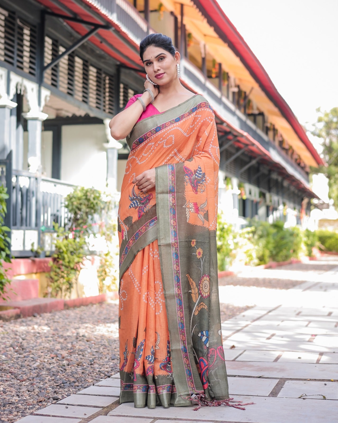 Traditional Indian Folk Art Saree – Lightweight Linen with Madhubani Motifs