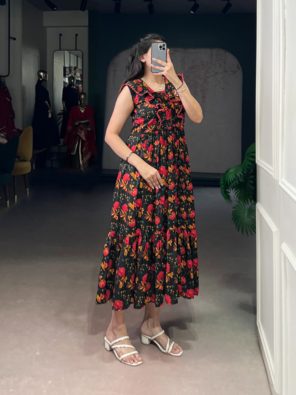 Lightweight Maslin Silk Gown with Flair