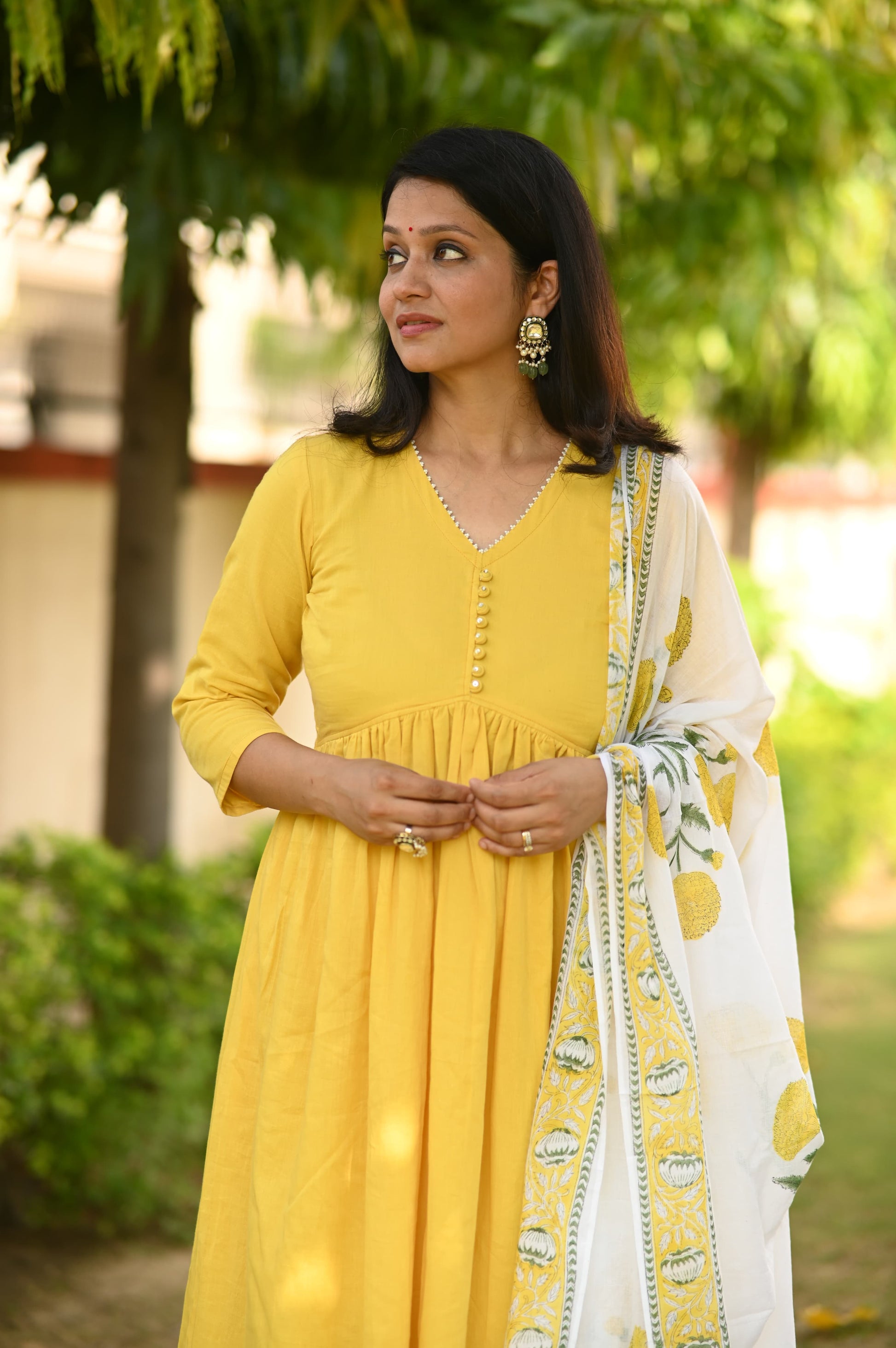 Alia Cut Yellow Suit Set with Pearl Handwork and Handblock Dupatta – Trendraani