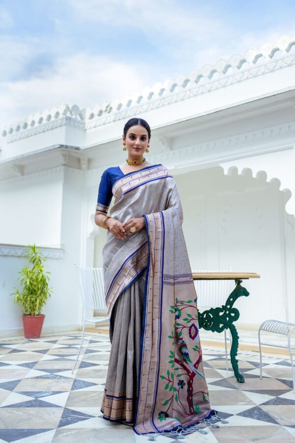 Extraordinary Kanjivaram Paithani Silk Saree with Rich Pallu