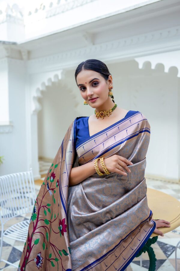 Extraordinary Kanjivaram Paithani Silk Saree with Rich Pallu